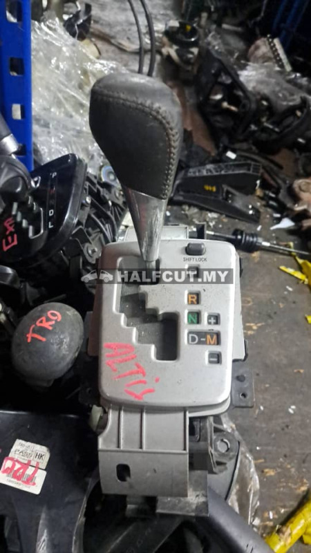 TOYOTA ALTIS 08 GEAR LEVEL