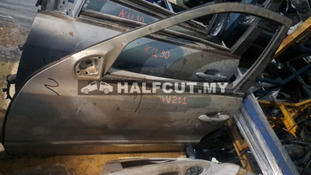 MERCEDES BENZ W211 FRONT DOOR F/L