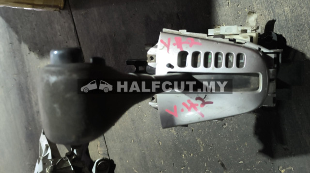 TOYOTA NCP 42 GEAR LEVEL