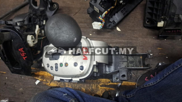 TOYOTA VIOS NCP93 GEAR LEVEL