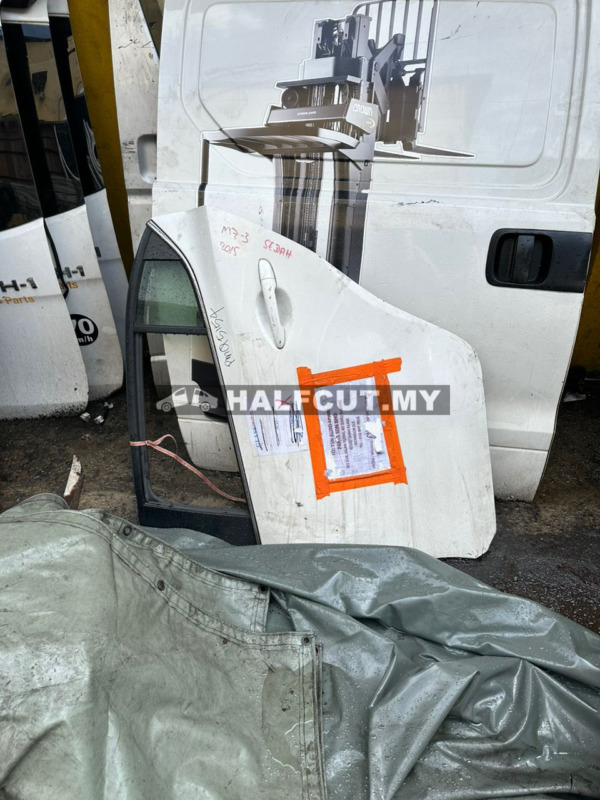 MAZDA 3 2015 REAR DOOR SEDAH R/L