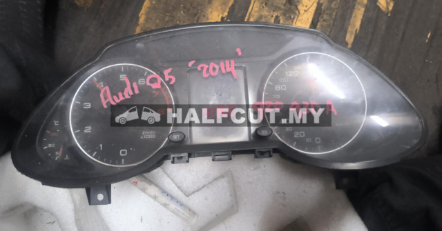 AUDI Q5 2014 METER (8R0 920 930A)