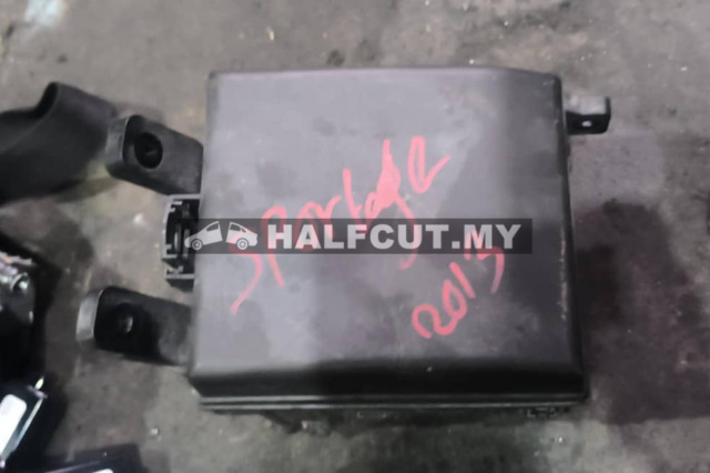 KIA SPORTAGE 2013 FUSE BOX