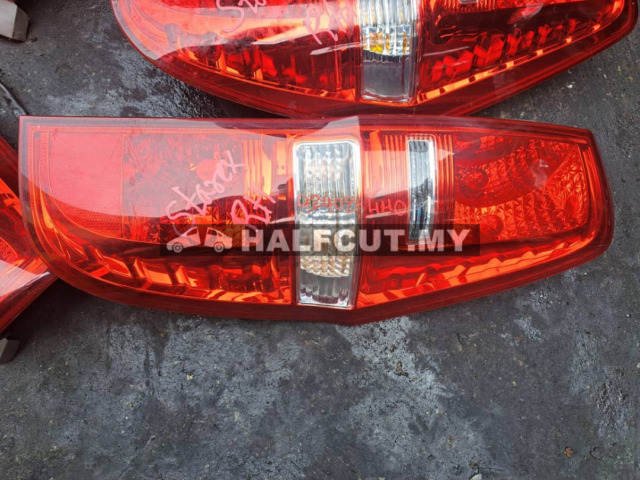 HYUNDAI STAREX A2 TAIL LAMP (92402-4H0) RH