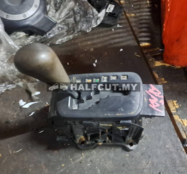 TOYOTA HILUX KUN25  GEAR LEVEL