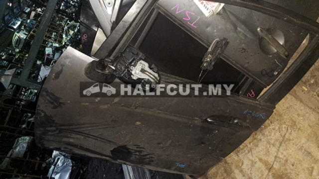 HONDA JAZZ T5A FRONT DOOR F/L