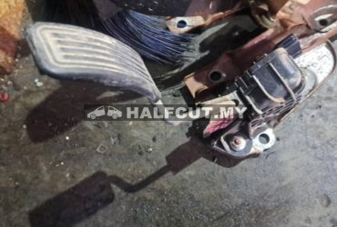 TOYOTA HIACE KDH200 1KD  PEDAL SENSOR