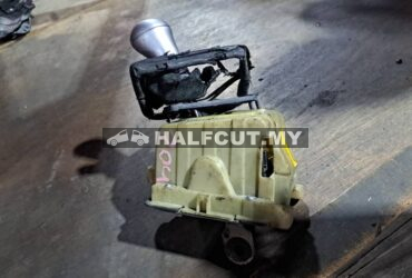 MERCEDES BENZ W204 GEAR LEVEL