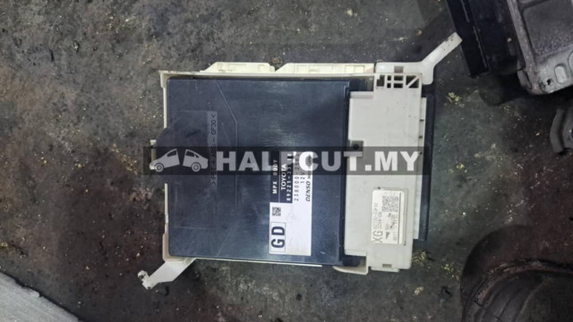 TOYOTA CAMRY ACV50 FUSE BOX (89221-33510)GD