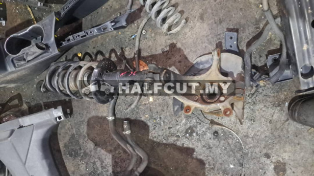 NISSAN X-TRAIL NT32 FRONT AXLE F/ R