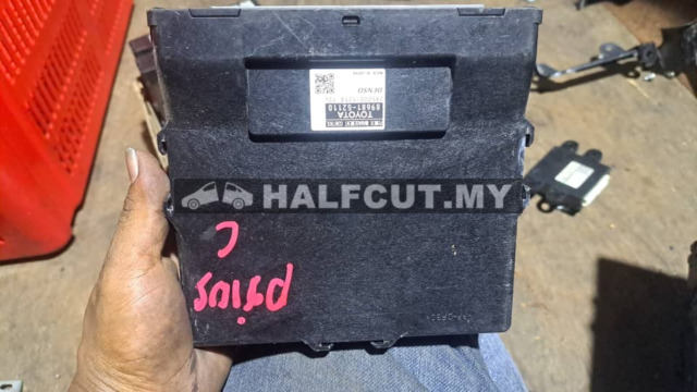 TOYOTA PRIUS C ECU (89681-52110)