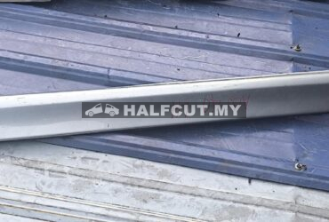 TOYOTA CAMRY ACV40 SIDE SKIRT LH