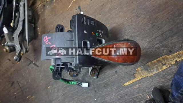TOYOTA HARRIER  ACU30  GEAR LEVEL