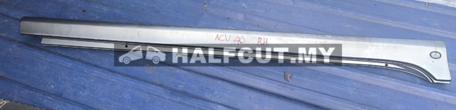 TOYOTA CAMRY ACV40 SIDE SKIRT RH