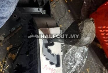TOYOTA CAMRY ACV40 2.4 GEAR LEVEL