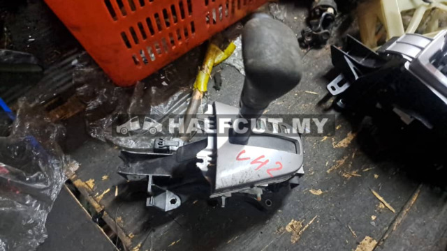 TOYOTA VIOS NCP42 GEAR LEVEL