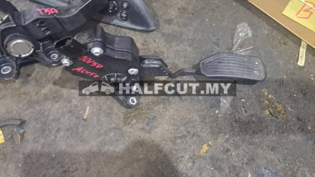 TOYOTA CAMRY ACV50 PEDAL SENSOR