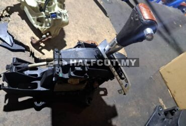 TOYOTA CAMRY ACV30 GEAR LEVEL