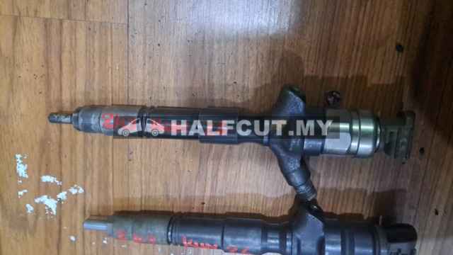TOYOTA HILUX KUN26 2KD INJECTOR NOZZLE