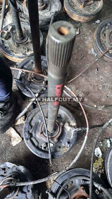 TOYOTA HIACE KDH200  REAR SHAFT RH NO ABS