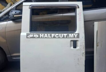 DAIHATSU GRAN MAX SIDE DOOR R/R