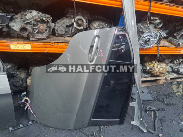 PROTON SAGA NEW REAR  DOOR R/R