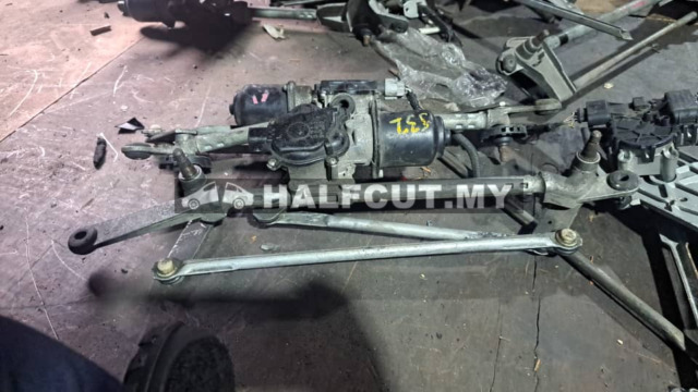NISSAN TEANA J32 2.0 WIPER LINK