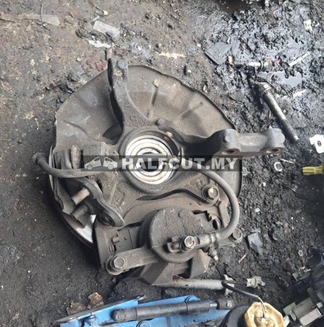 TOYOTA CAMRY ACV40 1NZ FRONT KNUCKLE F/L ABS