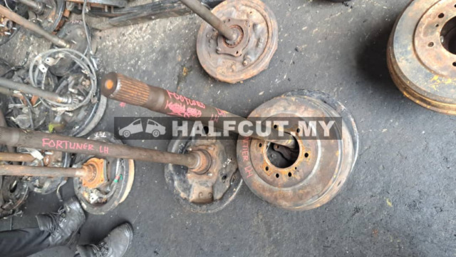 TOYOTA FORTUNER REAR SHAFT LH ABS