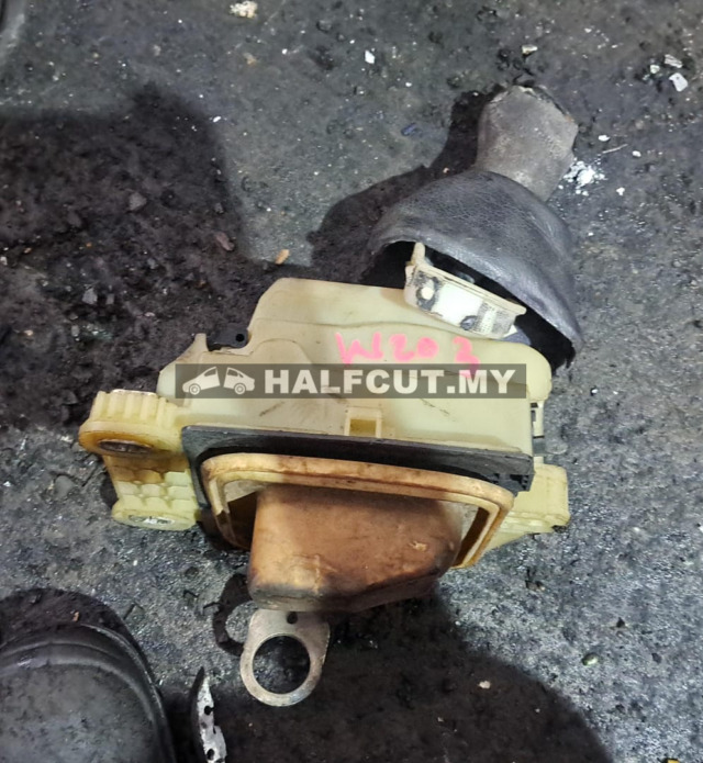 MERCEDES BENZ W203 GEAR LEVEL