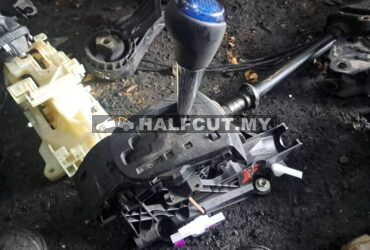 TOYOTA PRIUS C 1NZ GEAR LEVEL