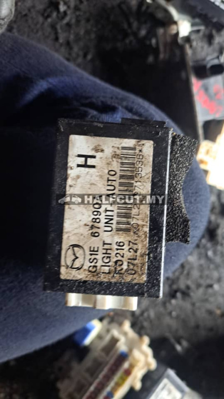 MAZDA 6 2010  ECU (GS1E-67890A)