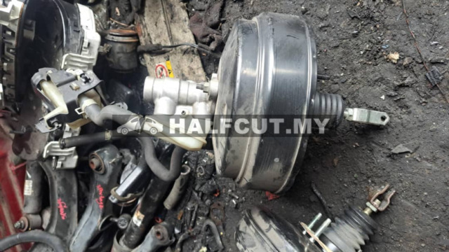 NISSAN TEANA J32 2.0 BRAKE MASTER PUMP