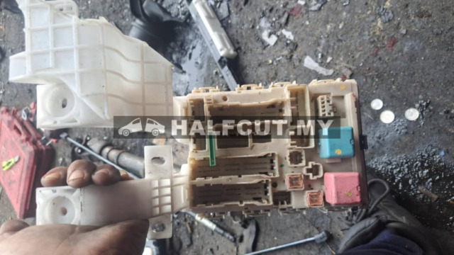TOYOTA VIOS NCP93 FUSE BOX. (82730-52690)