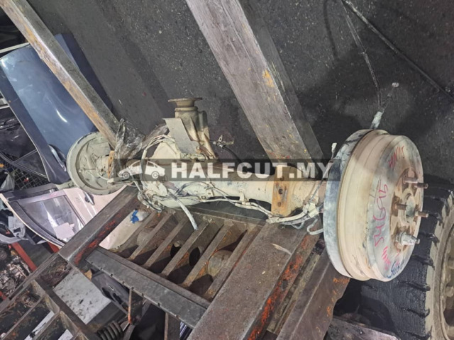 MITSUBISHI TRITON   4N15 REAR AXLE