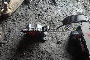 TOYOTA CAMRY ACV40 2.0 PEDAL SENSOR