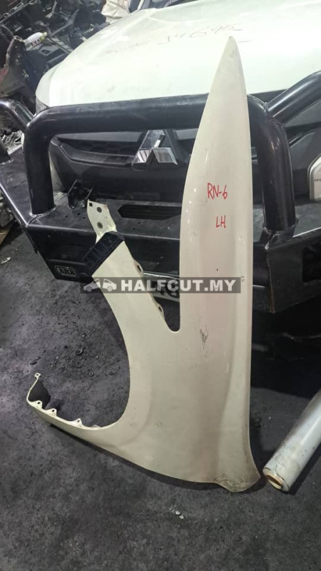 HONDA STREAM RN6 FRONT FENDER LH