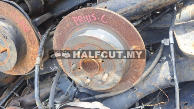 TOYOTA PRIUS C REAR AXLE