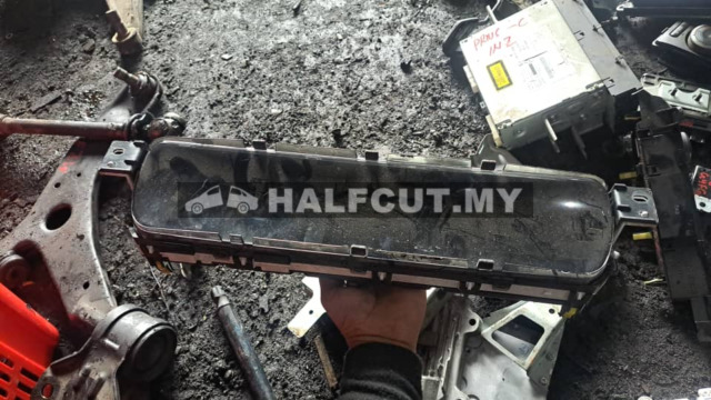 TOYOTA PRIUS C METER (83800-5CG20) G2