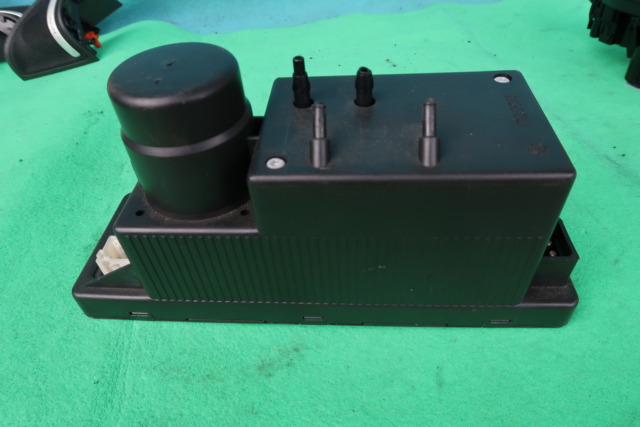 MERCEDES W210 CENTRE LOCKING PUMP
