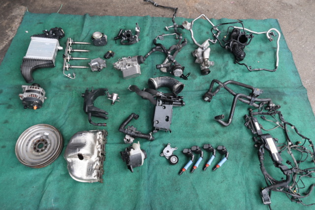 MERCEDES A45 133 ENGINE PART