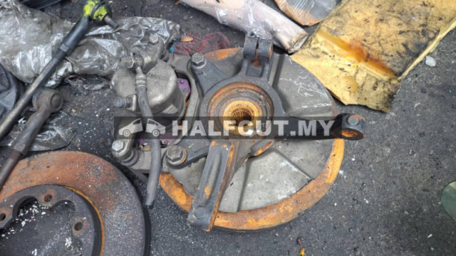 PROTON EXORA FRONT KNUCKLE F/L