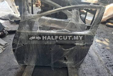 HYUNDAI I40 FRONT DOOR F/L