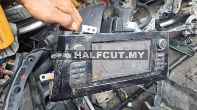 NISSAN X-TRAIL NT32 2.5 RADIO
