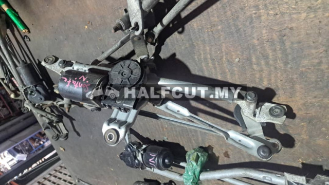 HYUNDAI SANTA FE NEW  G4KD WIPER LINK
