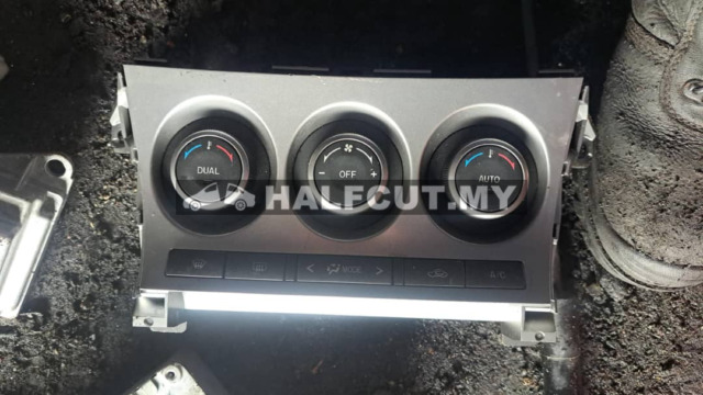 MAZDA 3 2010 AIRCOND SWITCH