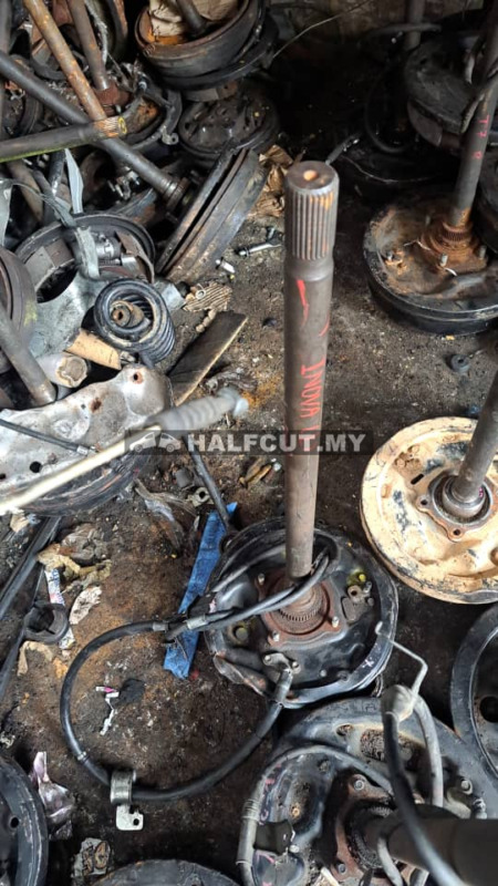 TOYOTA INNOVA  REAR SHAFT LH ABS