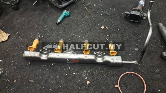 TOYOTA VIOS NCP93 1NZ FUEL INJECTOR RAIL