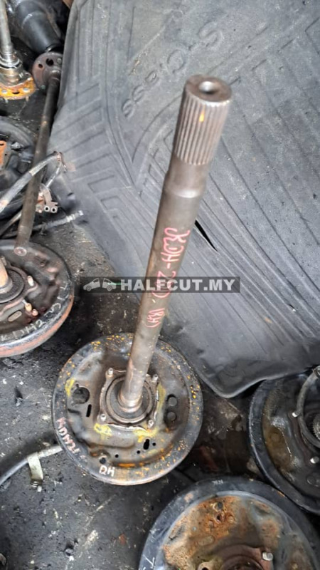 TOYOTA HIACE KDH200  REAR SHAFT RH  NOABS