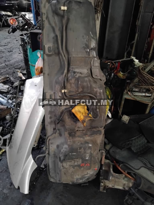 TOYOTA VELLFIRE 20 PETROL TANK